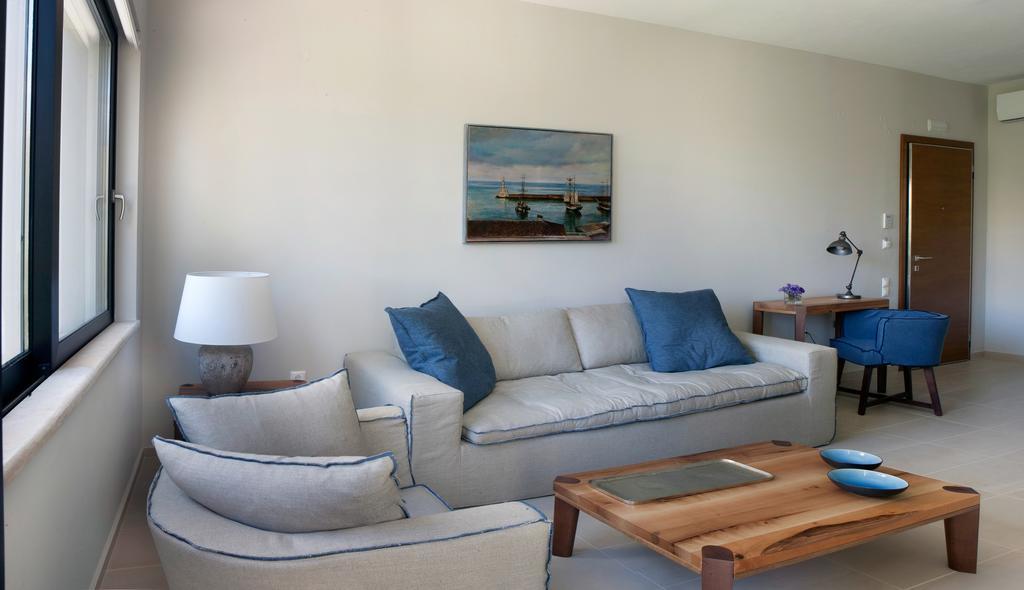 Aethrion Boutique Homes Kato Daratso Room photo